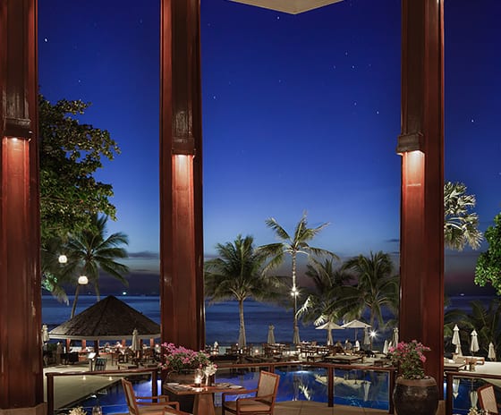 SUNSET RESTAURANT BY NIGHT